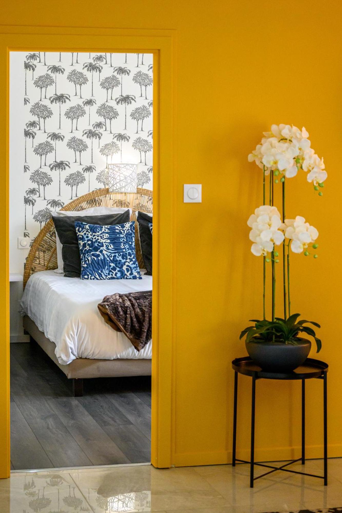 Le Charles Appartement Montbéliard Buitenkant foto